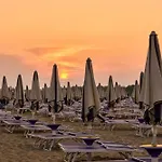 Enjoy Comfort And Modernity For Your In Apartamento Bibione