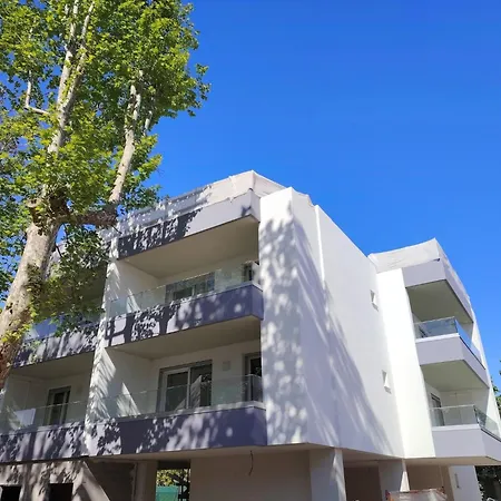 Enjoy Comfort And Modernity For Your In Apartamento Bibione